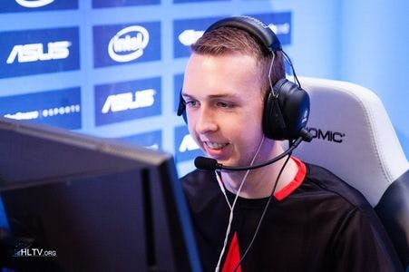 Gla1ve Astralis Lukas Egholm Rossander