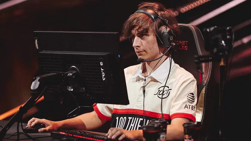 Pro valorant player gear list: 100 Thieves